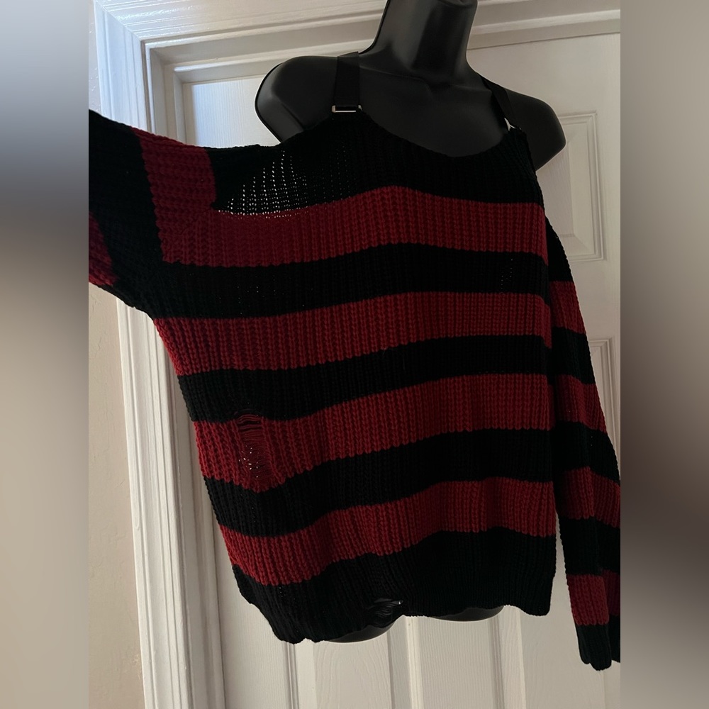 Cold Shoulder Distressed Striped Long Sleeve Sweater - Shein Curve - Picture 3 of 10